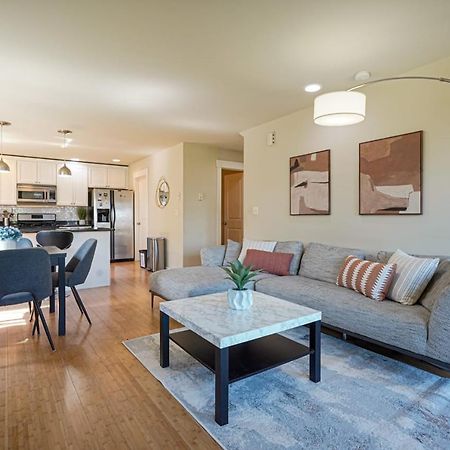 Stylish North Seattle Townhouse- Dual Master Suites Extérieur photo