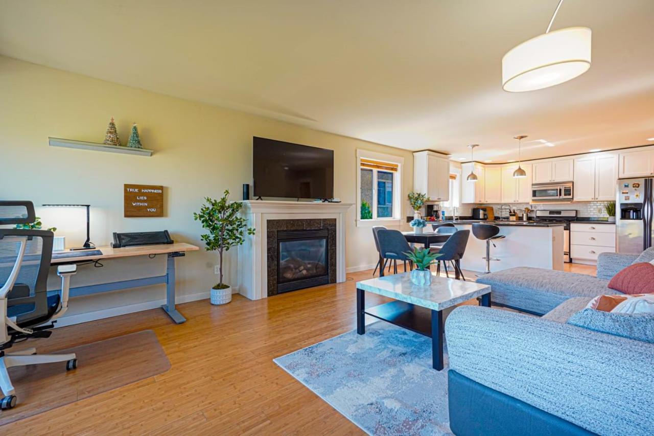 Stylish North Seattle Townhouse- Dual Master Suites Extérieur photo