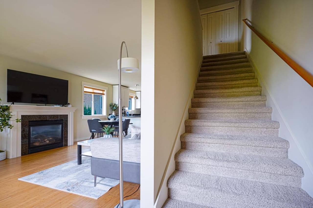 Stylish North Seattle Townhouse- Dual Master Suites Extérieur photo